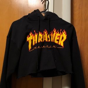 CROPPED THRASHER HOODIE only worn once!